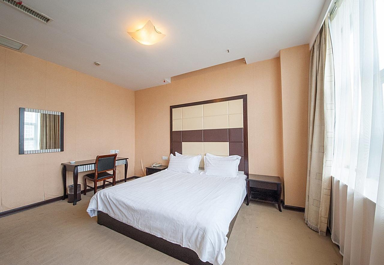 Nantong Jinrui Hotel Exterior photo